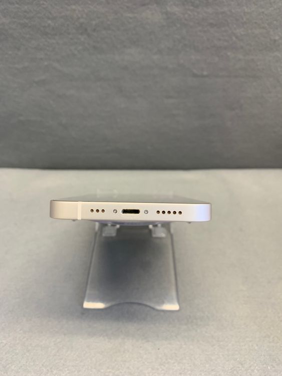 Ķ���� ������ SIM�ե꡼ iPhone13 256GB �������饤�ȿ�
