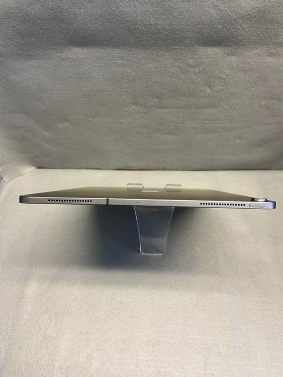 ���� iPad Pro 12.9����� ��3���� 256GB Wi-Fi�� ���ڡ������졼��