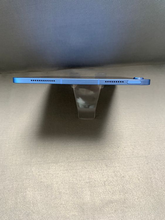 �ۤ�̤���� SIM�ե꡼ iPad ��10���� 64GB WiFi+Cellular�� �֥롼��