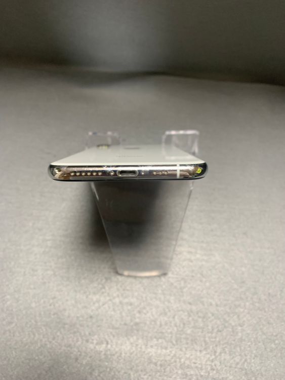 ���� ������ SIM�ե꡼ iPhoneXS 64GB ����С���