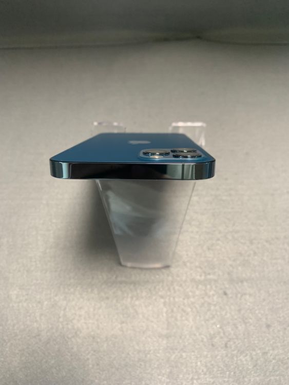 Ķ���� ������ SIM�ե꡼ iPhone12 Pro 128GB �ѥ��ե��å��֥롼��