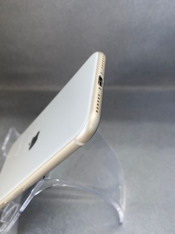 ���ʡ�Apple���ȥ��ǡ�SIM�ե꡼��iPhoneSE����3���塡 64GB���������饤�ȿ�