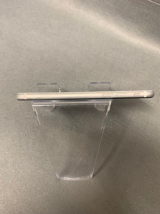 ������š������ǡ�SIM�ե꡼��iPhoneSE ��2���塡 128GB �ۥ磻�ȿ�