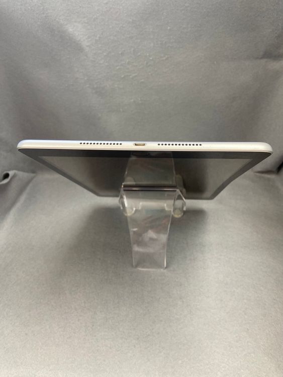 ������ Ķ���ʡ������ǡ�Wi-Fi �ǡ�iPad ��9���塡 64GB ���ڡ������쥤��