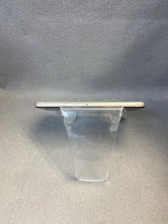 Ķ���ʡ������ǡ�SIM�ե꡼��iPhoneSE ��3���塡128GB �������饤�ȿ�