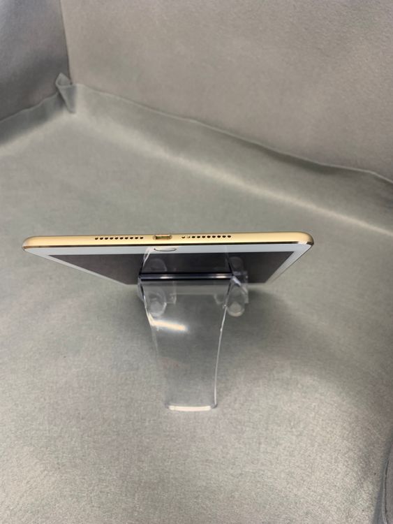 Ķ���� SIM�ե꡼ iPad mini ��4���� 32GB Wi-Fi+Cellular��