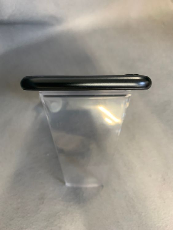 Ķ���ʡ������ǡ�SIM�ե꡼��iPhoneSE �軰���� 64GB �ߥåȥ饤�ȿ�