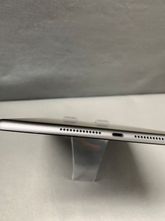 ���� ������ iPad ��9���� 64GB Wi-Fi�� ���ڡ������쥤��