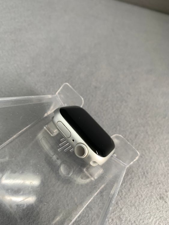 Ķ���� Apple Watch Series 8 GPS��ǥ� 41mm 32GB ����С�