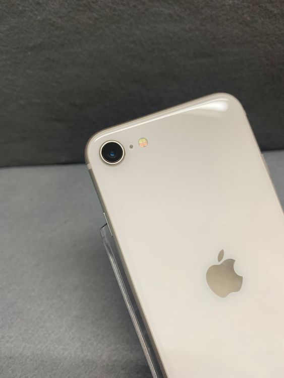 ���� ������ SIM�ե꡼ iPhoneSE ��3���� 64GB �������饤�ȿ�