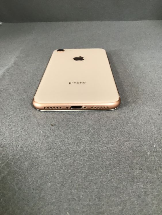 ʡǡSIMե꡼iPhone8  64GB ɿ
