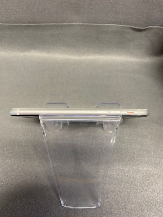 ���ʡ������ǡ�SIM�ե꡼��iPhone SE �������塡256GB �ۥ磻�ȿ�
