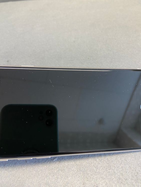 ���� ������ SIM�ե꡼ iPhoneSE �裳���� 64GB �������饤�ȿ�