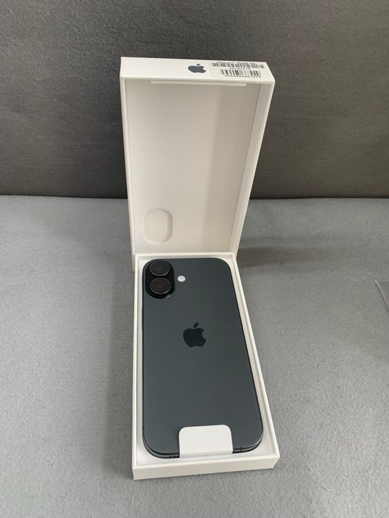 ����̤���� �����ǡڸ����ݾ�ͭ���SIM�ե꡼��iPhone17 256GB �֥�å���