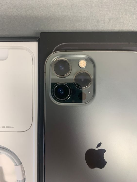 ���ʡ������ǡ�SIM�ե꡼��iPhone12 Pro Max 256GB ����ե����ȿ�