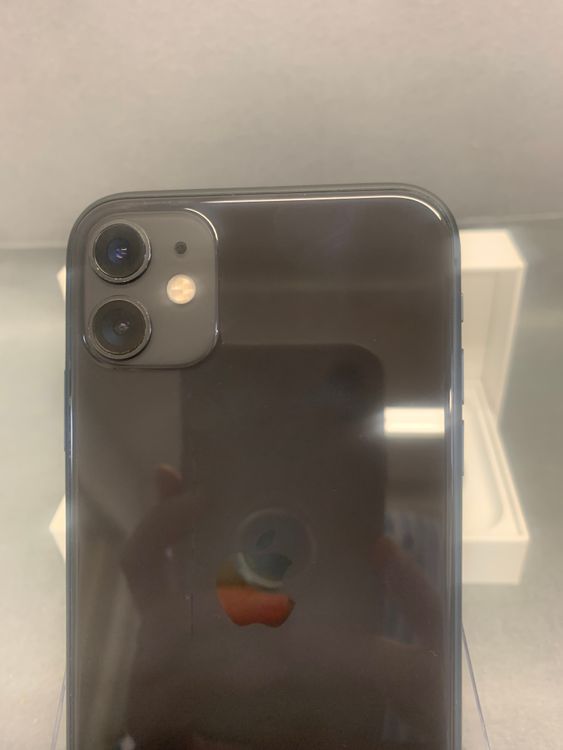 ���ʡ������ǡ�sim�ե꡼��iPhone11 64GB �֥�å���