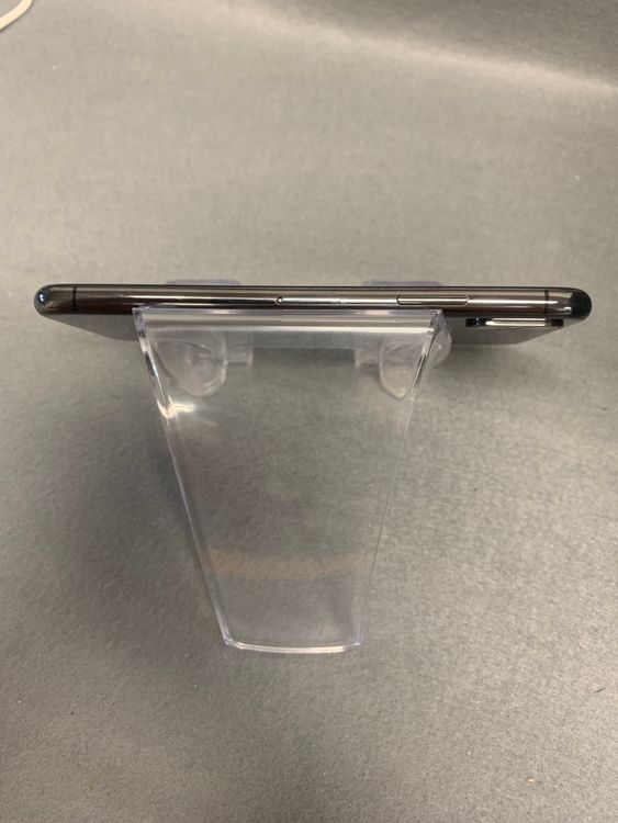 ��š������ǡ�SIM�ե꡼��iPhoneXs 256GB ���ڡ������쥤��