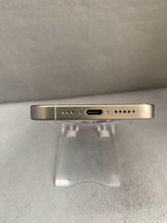 ������ ���� ������ SIM�ե꡼iPhone15 Pro 128GB �ʥ���������󥦥࿧