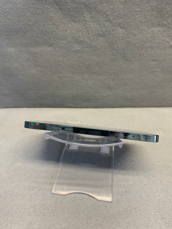 Ķ���� ������ SIM�ե꡼ iPhone12 Pro 128GB �ѥ��ե��å��֥롼��