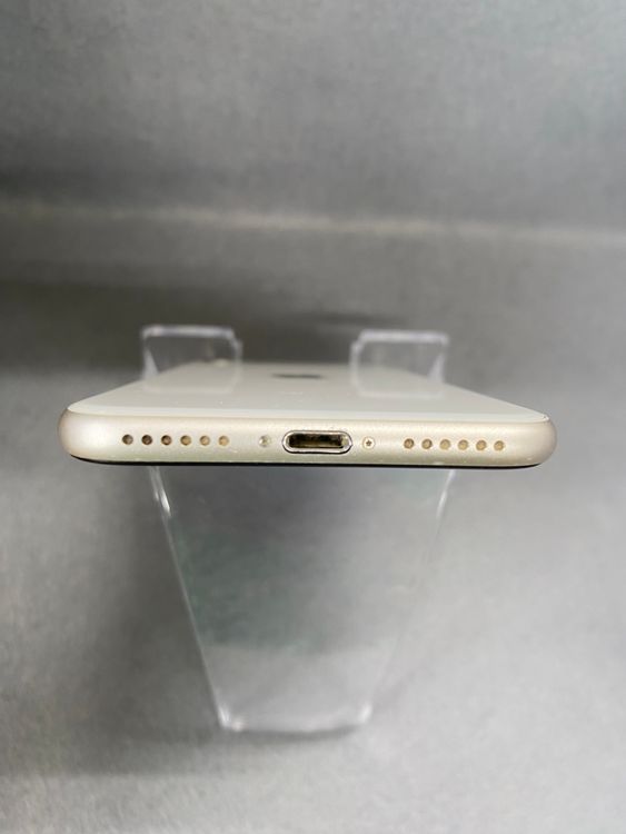 ��š������ǡ�SIM�ե꡼��iPhoneSE����3���� 64GB���������饤�ȿ�