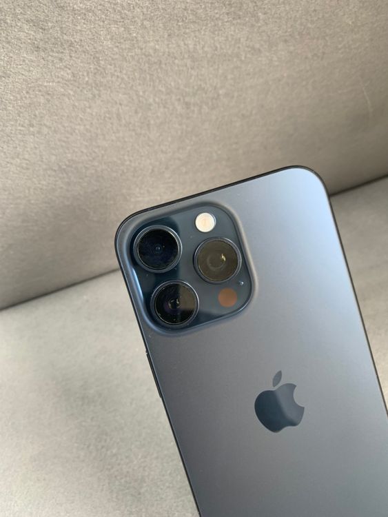 ���� Apple���ȥ��� iPhone15 Pro Max 256GB �֥롼�����˥��࿧