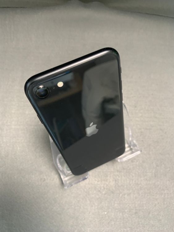 Ķ���� ������ SIM�ե꡼ iPhoneSE ��2���� 256GB �֥�å���