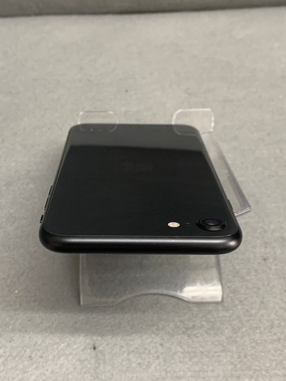 Ķ���ʡ������ǡ�SIM�ե꡼��iPhone SE �������塡128GB���֥�å���