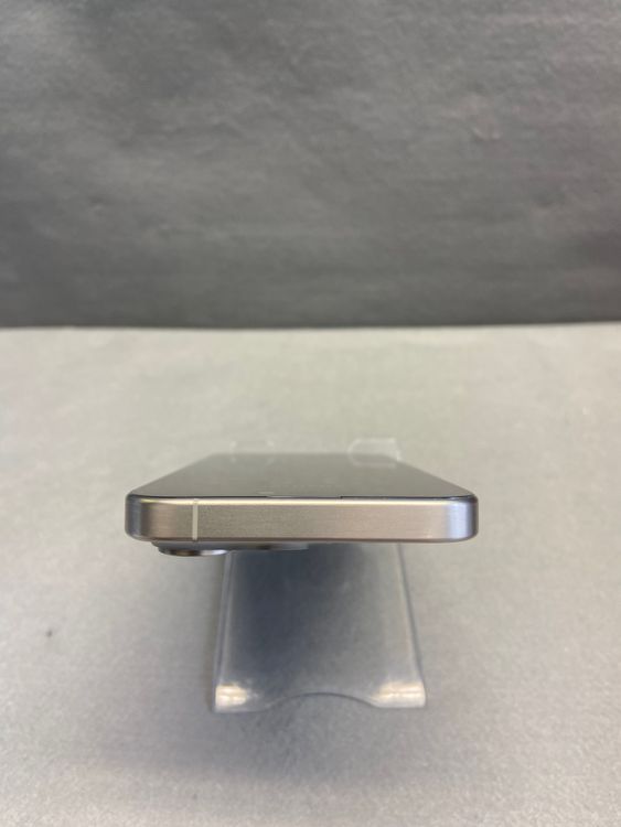 Ķ���� Apple���ȥ��� SIM�ե꡼ iPhone15 Pro 256GB