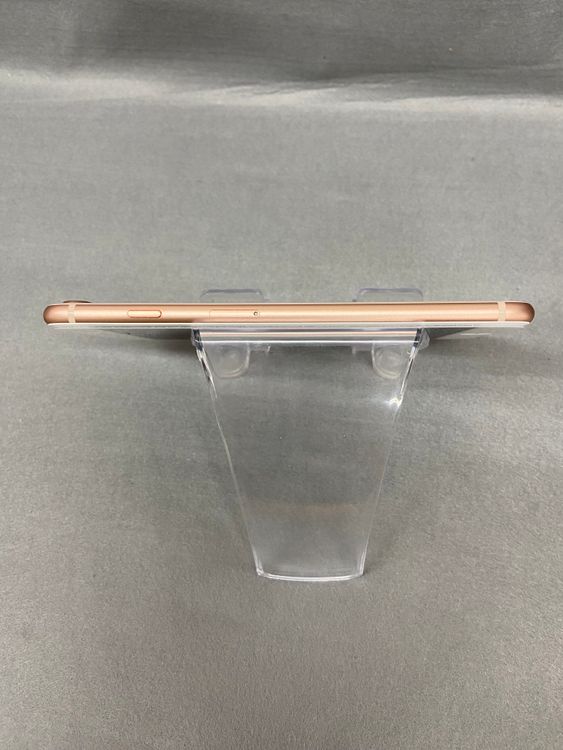 ���ʡ������ǡ�SIM�ե꡼��iPhone8 Plus 64GB ������ɿ�