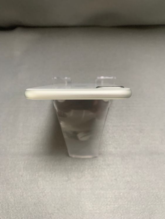 中古 国内版 SIMフリー iPhone8 Plus 256GB シルバー色