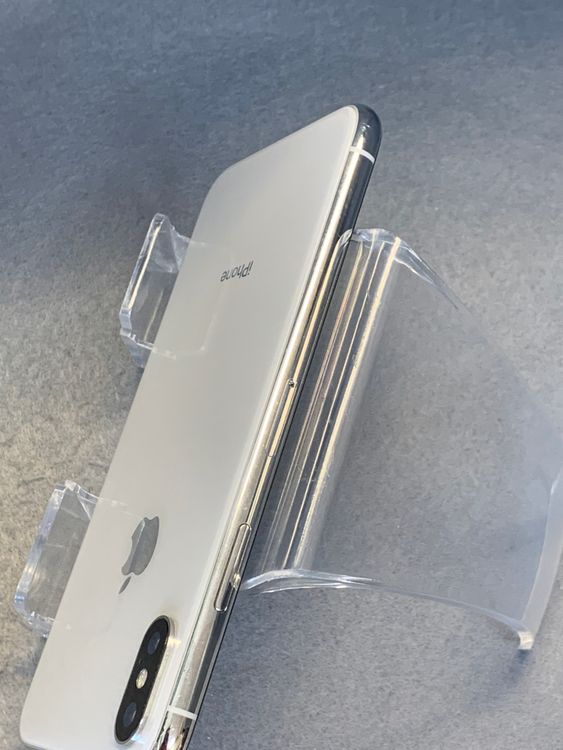 ������š������ǡ�SIM�ե꡼��iPhoneX 64GB ����С���