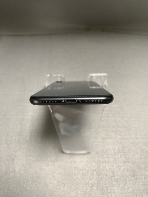   SIMե꡼ iPhoneSE 2 64GB ֥å