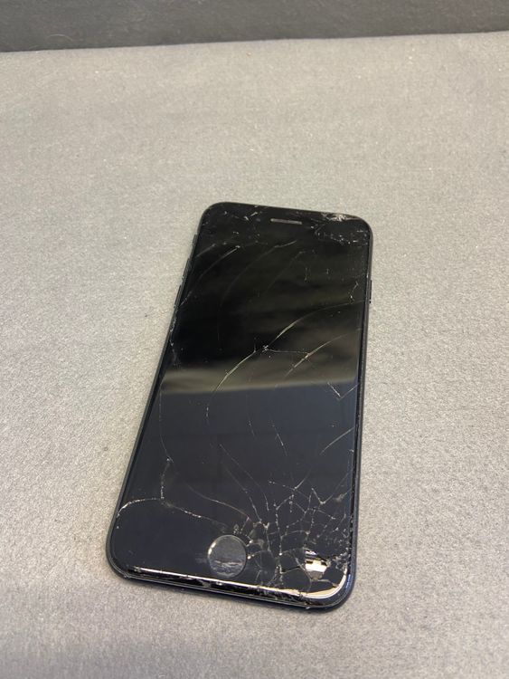 ��� ������ SIM�ե꡼ iPhoneSE �裳���� 64GB �ߥåɥʥ��ȿ�