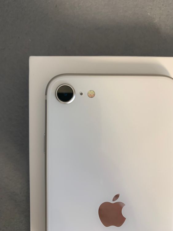 Ķ���ʡ������ǡ�SIM�ե꡼��iPhoneSE ��3���� 64GB �������饤�ȿ�