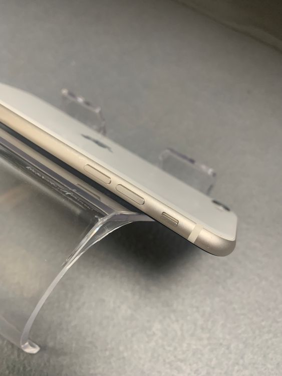ĶʡAppleȥǡSIMե꡼iPhoneSE 3塡64GB 饤ȿ