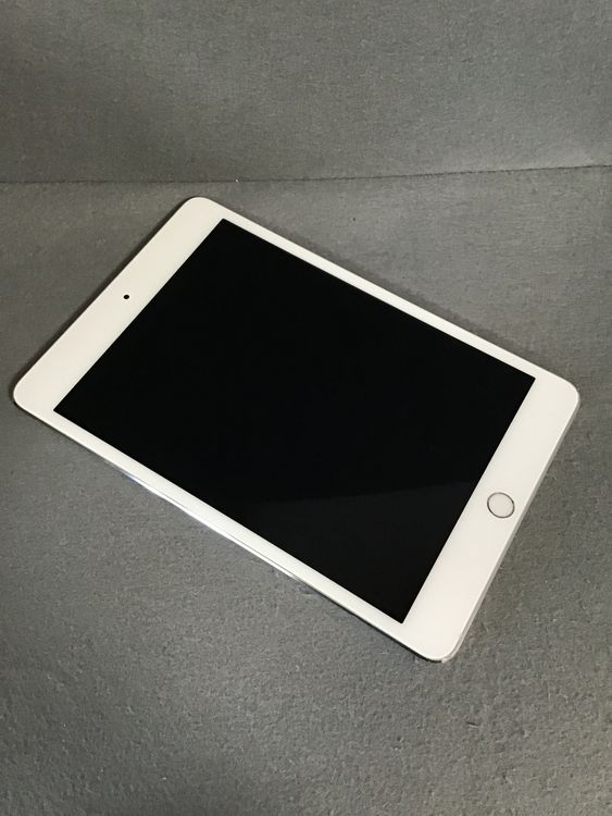   iPad mini 4 64GB WiFi С