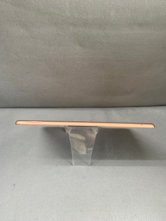 Ķ���� SIM�ե꡼ iPad ��6���� 9.7����� 32GB Cellular�� ������ɿ�