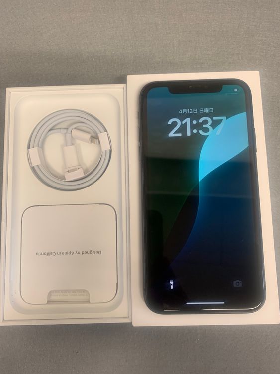 ���ʡ������ǡ�sim�ե꡼��iPhone11 64GB �֥�å���
