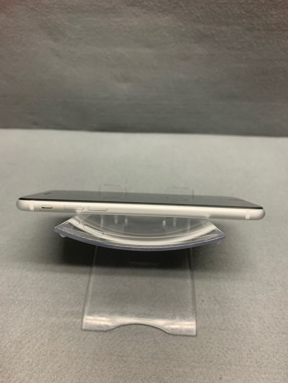 ���ʡ������ǡ�SIM�ե꡼��iPhoneSE ��2���� 64GB �ۥ磻�ȿ�