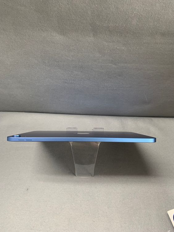 �ۤ�̤���� �����ǡڸ����ݾڤ����iPad (A16) 128GB Wi-Fi�� �֥롼��
