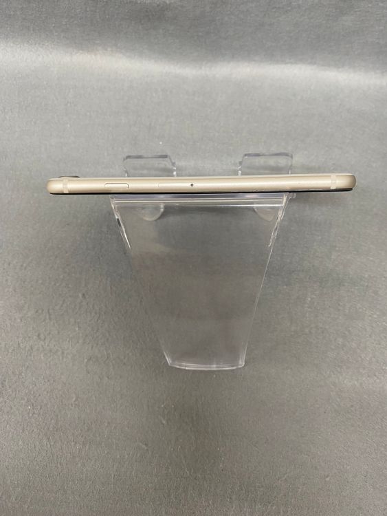 Ķ���ʡ������ǡ�SIM�ե꡼��iPhoneSE ��3����  64GB �������饤�ȿ�