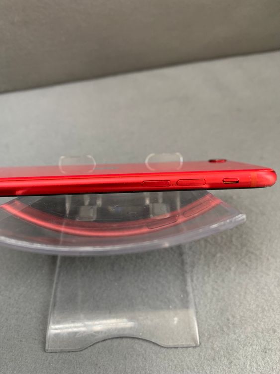 ���� Apple���ȥ��� SIM�ե꡼ iPhoneSE �裲���� 256GB ��åɿ�