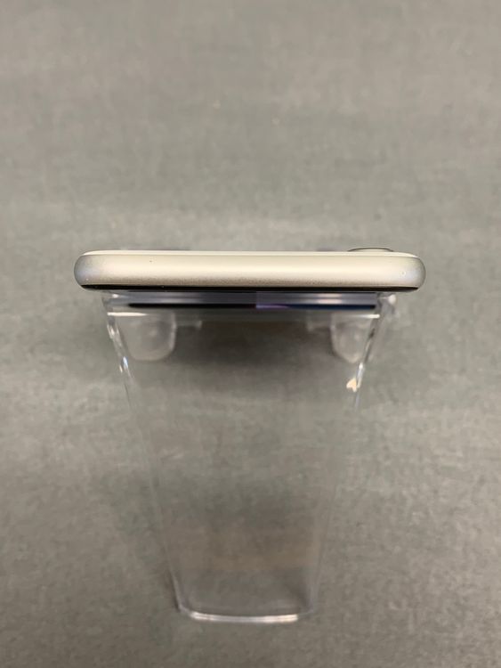 Ķ���ʡ������ǡ�SIM�ե꡼��iPhoneSE��2���� 128GB �ۥ磻�ȿ�