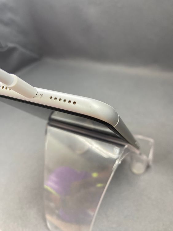 ���� ������ SIM�ե꡼ iPhone XR 128GB �ۥ磻�ȿ�