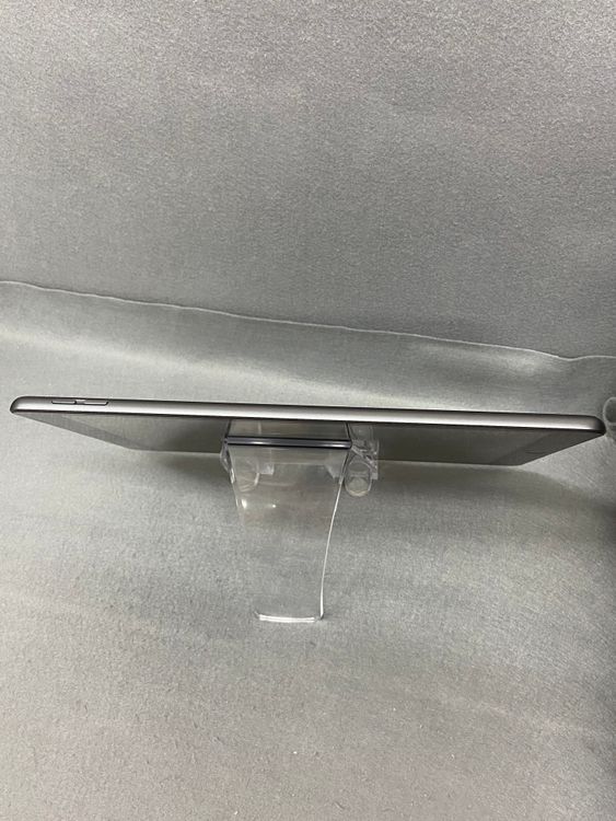 ���� iPad ��9���� 64GB�� Wi-Fi�� ������С���