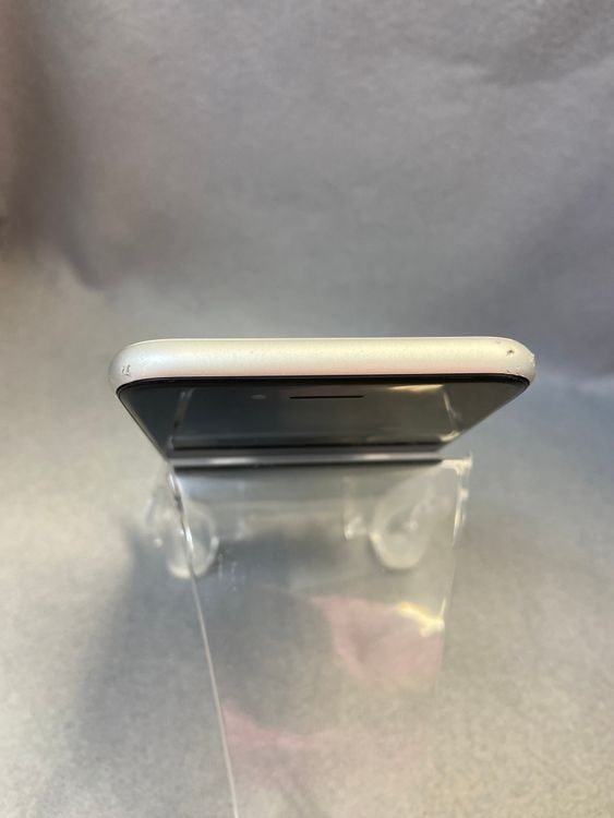 ���ʡ������ǡ�SIM�ե꡼��iPhoneSE����2�塡 64GB���ۥ磻�ȿ�