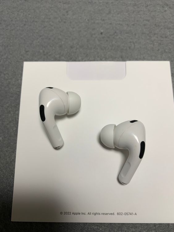 ��� AirPods Pro ��2���� Lightning���Ÿ�