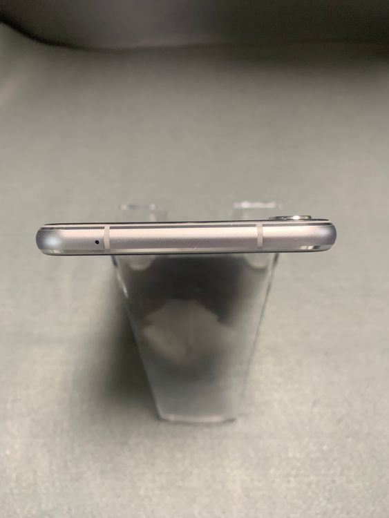 超美品 ASUS Zenfone 5z 256GB メテオシルバー色