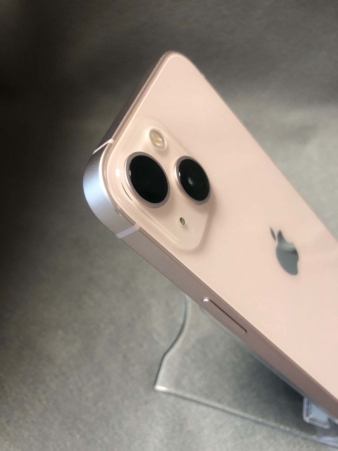ムスビー｜超美品 国内版 SIMフリー iPhone13 128GB ピンク色 