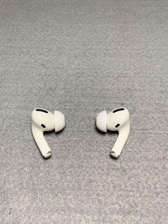  AirPods Pro 1 with MagSafe Charging Case